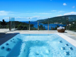 屋外プール、温水プール