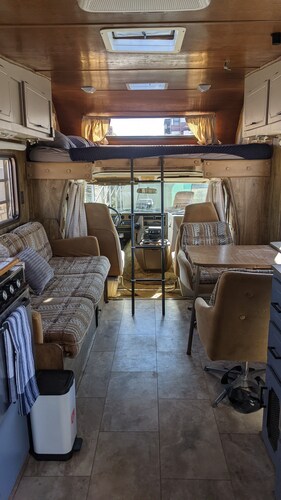 Cozy Retro Camper - Enjoy the Cool Arizona Weather