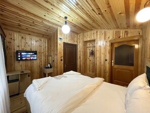 Basic-Zimmer, 1 Queen-Bett, Nichtraucher