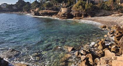 Villa en front de mer avec piscine