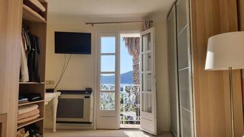 3 chambres, fer et planche Ă repasser, Wi-Fi gratuit, draps fournis