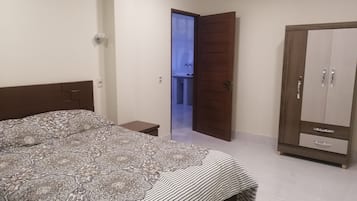 3 bedrooms, WiFi, bed sheets