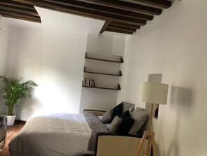 1 Schlafzimmer, Bügeleisen/Bügelbrett, kostenloses WLAN, Bettwäsche