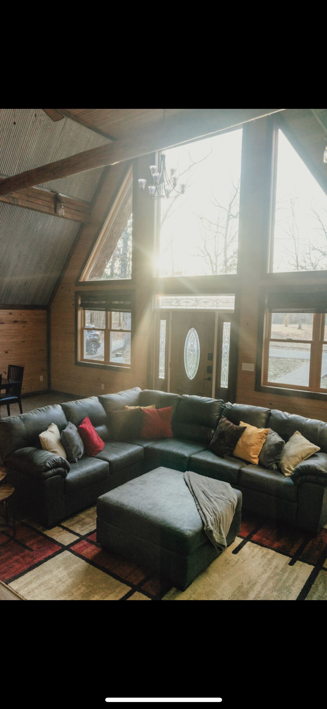 Smart TV, chimenea y futbolito 