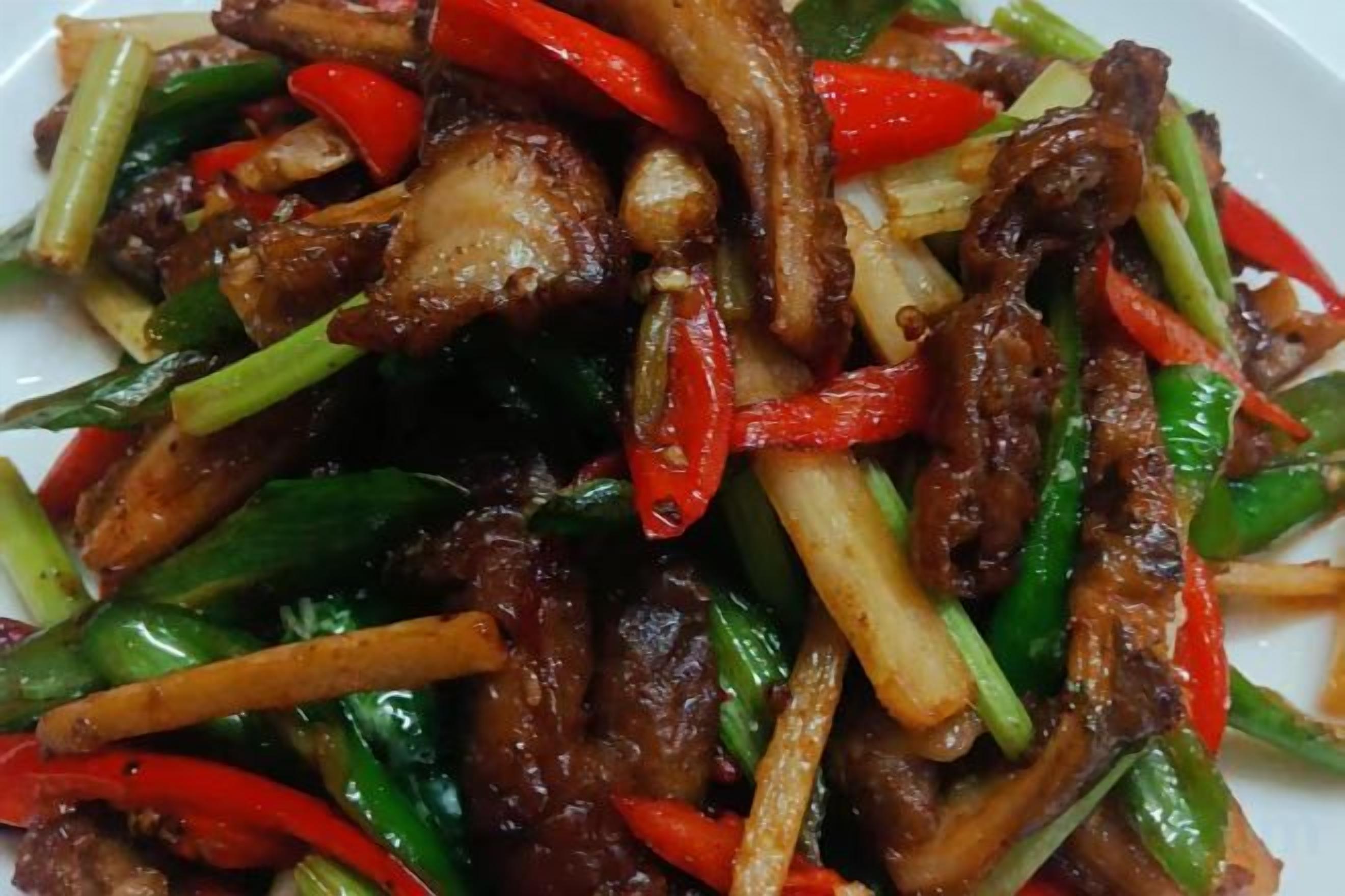 A dish with meat and vegetables.