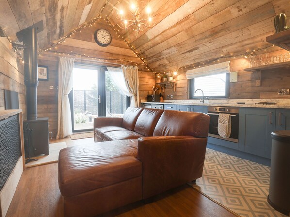 Living area - Foxes Den (Scarborough)