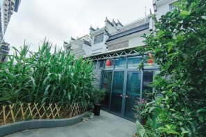 Unclassified image, 2 of 54, button - Shuijutang Boutique Inn (Wuyuan)