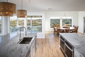 Fridge, microwave, oven, stovetop - Luxury Semi-Oceanfront Escape with Private Pool (Corolla)