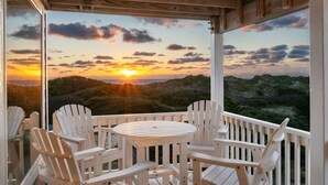 Outdoor dining - Luxury Semi-Oceanfront Escape with Private Pool (Corolla)