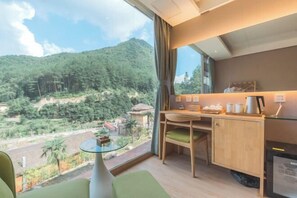 Ảnh chưa phân loại, 4 trong số 129 ảnh, nút