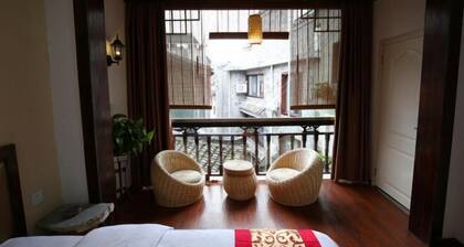 Zuo You Jian (Left & Right)Movie Theme Boutique Inn