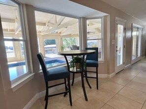 Unclassified image, 5 of 45, button