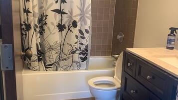 Handdoeken, toiletpapier