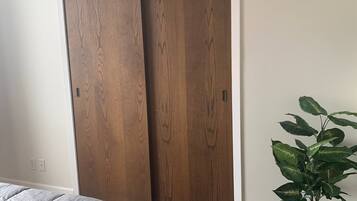 1 多间卧室、免费 WiFi、床单