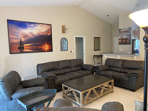 Sunset Serenity. 2 King/Twin beds/Sofa. Golf club