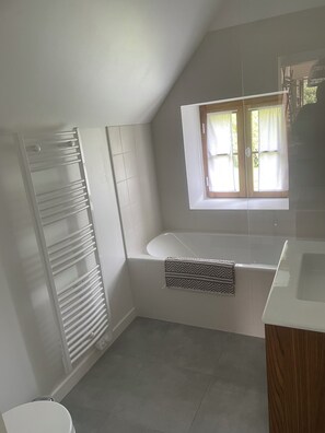 Hair dryer, towels, soap, toilet paper