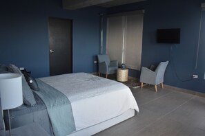2 bedrooms, iron/ironing board, free WiFi, bed sheets - Modern Condo at Atlantis (San Juan)
