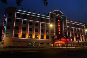 Unclassified image, 5 of 78, button - Xin Hang Hai Hotel (Hui'an)
