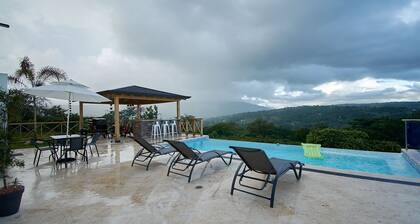 Villa Valentina Holidays 3 BR W/ Infinity Pool