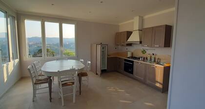 LOVELY APARTMENT 'Madonna della Neve' IN DIANO SAN PIETRO