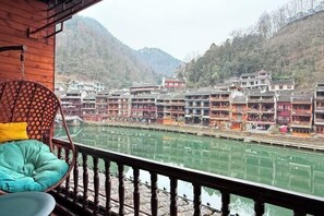Room - Fenghuang Memory River View Inn - Near Ancient City & River View Balcony (Fenghuang County)