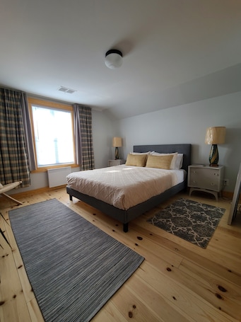 1 bedroom, desk, iron/ironing board, free WiFi. La Petite Auberge sur Queen