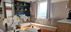 Televisión, videojuegos y tenis de mesa 