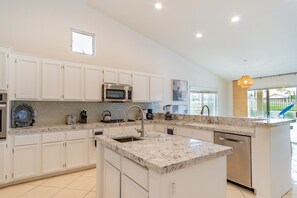 Fridge, microwave, oven, stovetop - Desert Serenity - Private Pool & Spa, King beds (Indio)