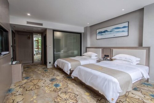 1700 Hotel