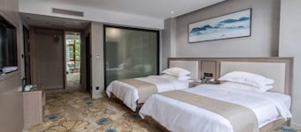 1700 Hotel