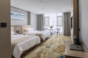 Room - 1700 Hotel (Pingle)