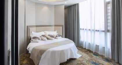 1700 Hotel