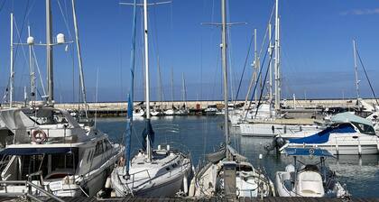 Beautiful Polis apartment with Mountain & Sea views