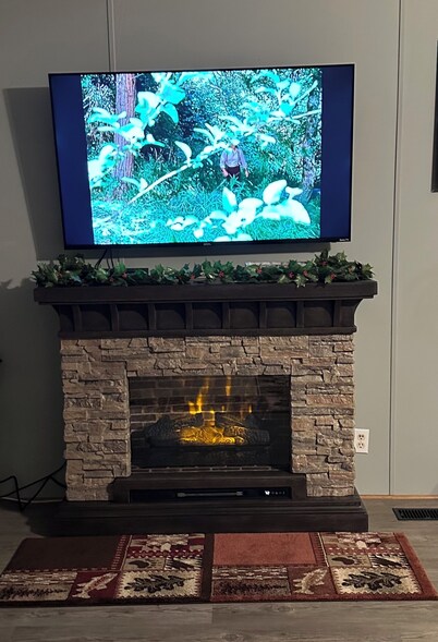 BLUE LICKS BUNGALOW-Next to Blue Licks State Park