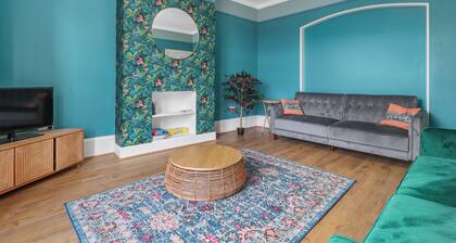 A Lovely, Luxury flat close to attractions and beach