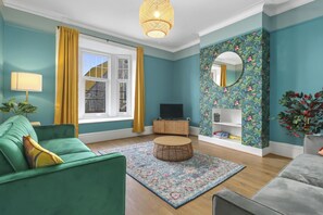 Smart TV, books - A Lovely, Luxury flat close to attractions and beach (Seaford)