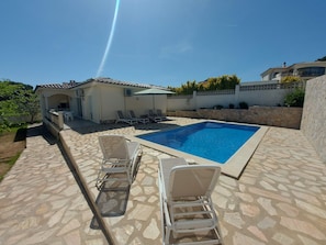 Utomhuspool