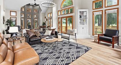 The Grand Lodge with private pool - The Ultimate Retreat