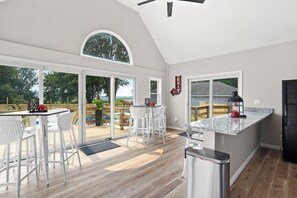 Dining - The Grand Lodge with private pool - The Ultimate Retreat (Huron)