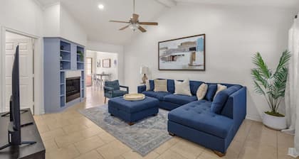Azul @ Hollytree Tyler! King Bed