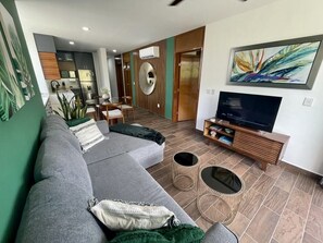 Smart TV, stereo