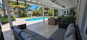 Terrace/patio - Beautiful 3Br/2Ba House w/Heated Pool (Hollywood)