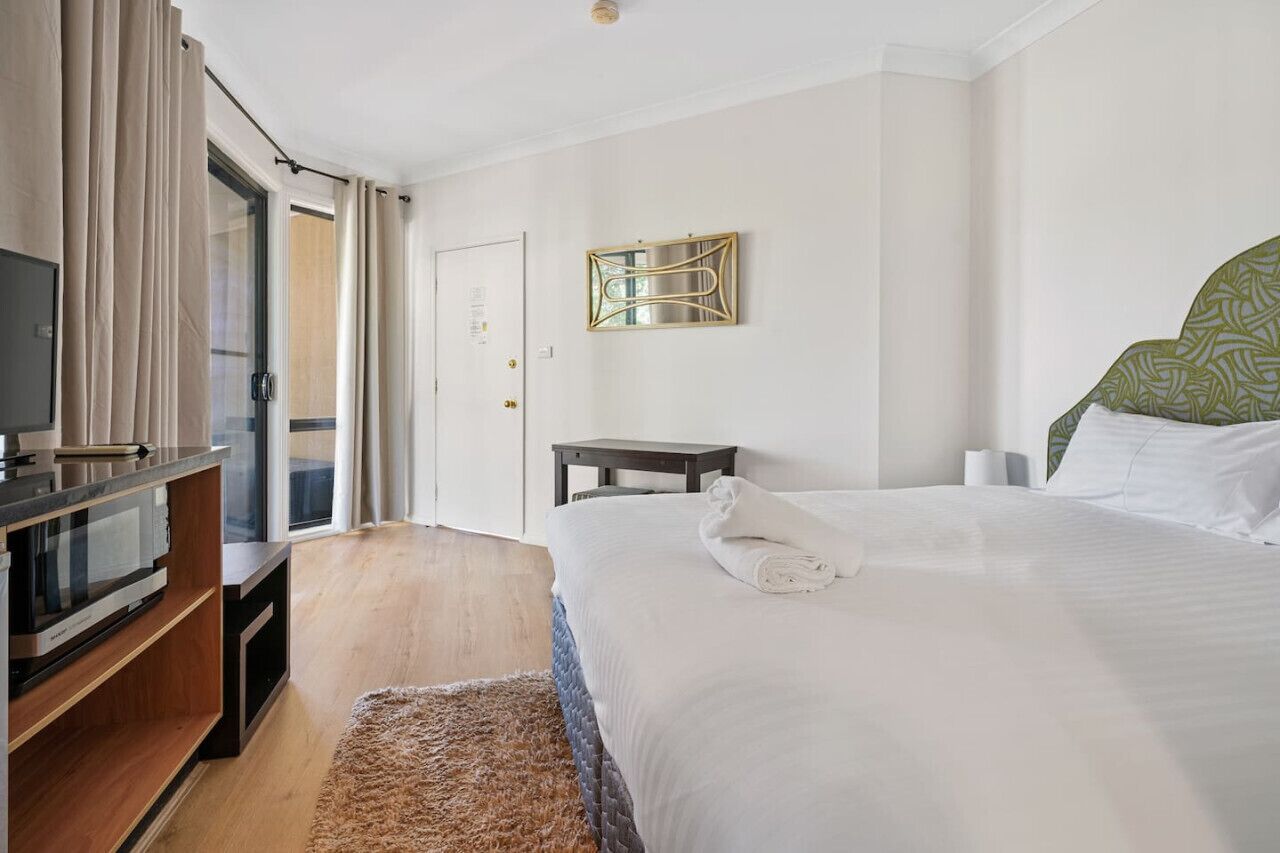 2 chambres, fer et planche à repasser, draps fournis