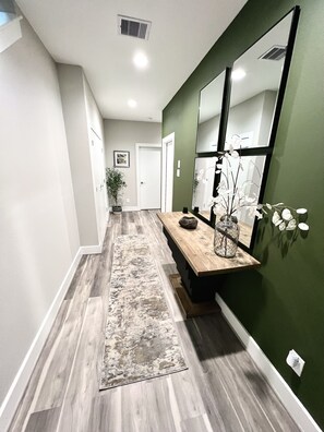 Interior - Mid-Century Modern Retreat (Houston)