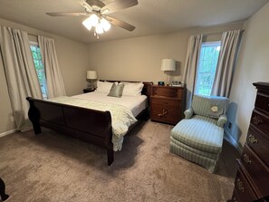 4 bedrooms, WiFi, bed sheets