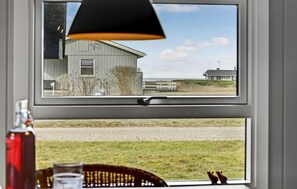 Interior - Stunning home in Glesborg with kitchen (Glesborg)