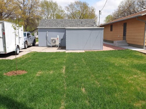 Cheerful Furnished 1 Bedroom House with W/D