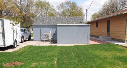 Cheerful Furnished 1 Bedroom House with W/D