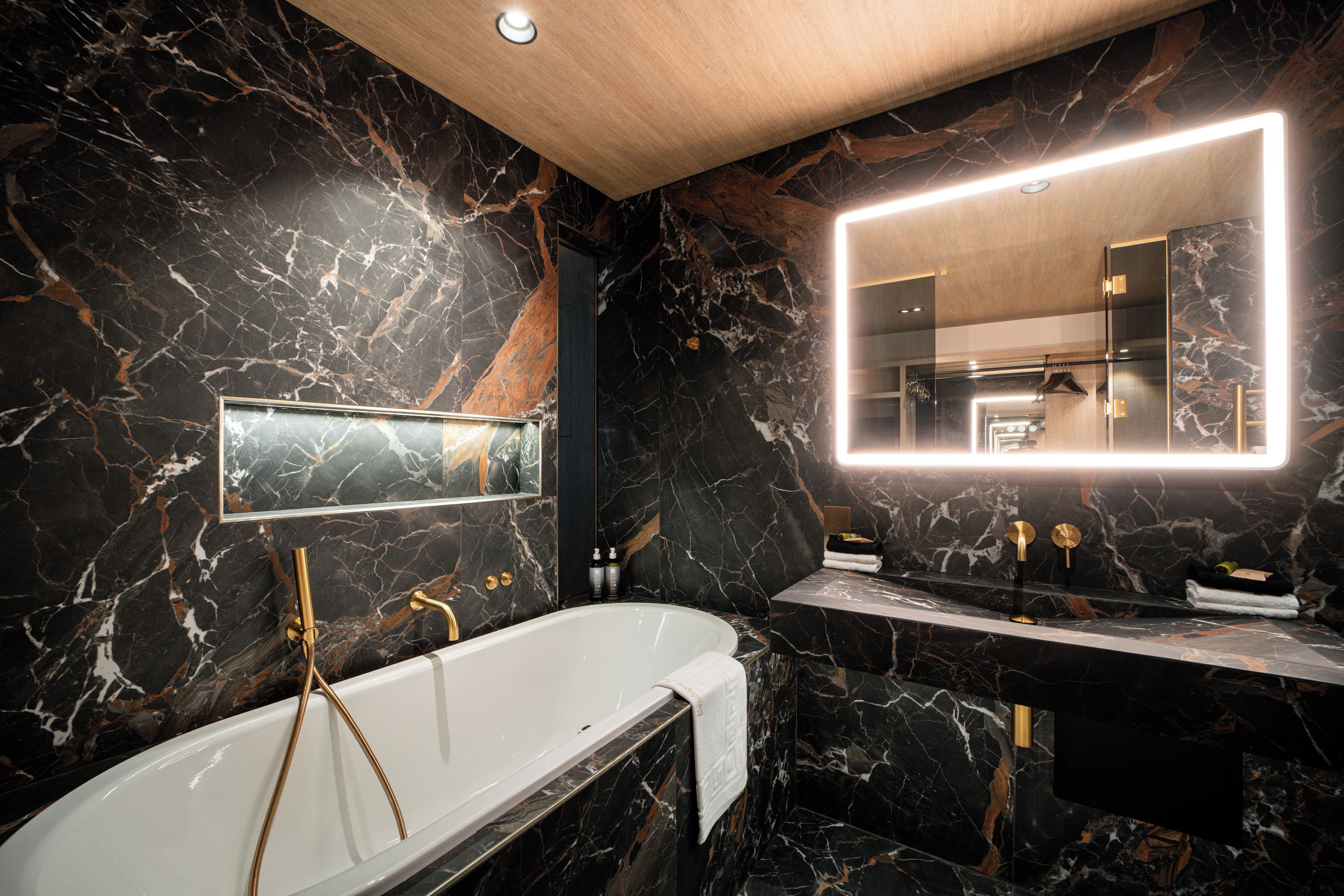 Photo - No.4 Carlton