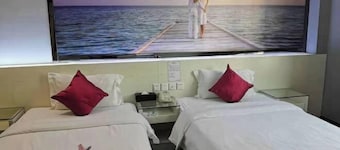 Quanzi Art Inn